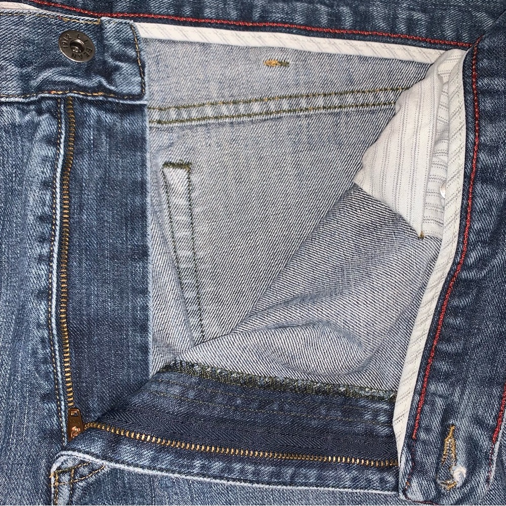 LL Bean light wash cotton denim 44x34 jeans - Picture 7 of 9